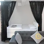 Hera House Apartment *