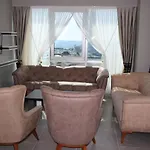 Hera House Apartment *