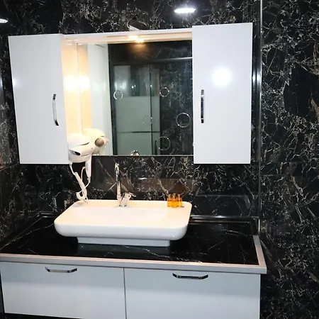 Hera House Apartment *