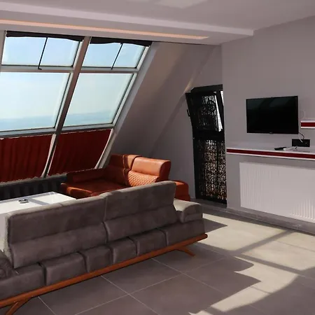 Apartment Hera House